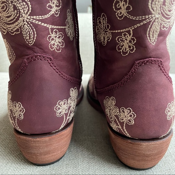 Liberty Black Embroiled Pressed Blossom Cowgirls Boots - Picture 8 of 15